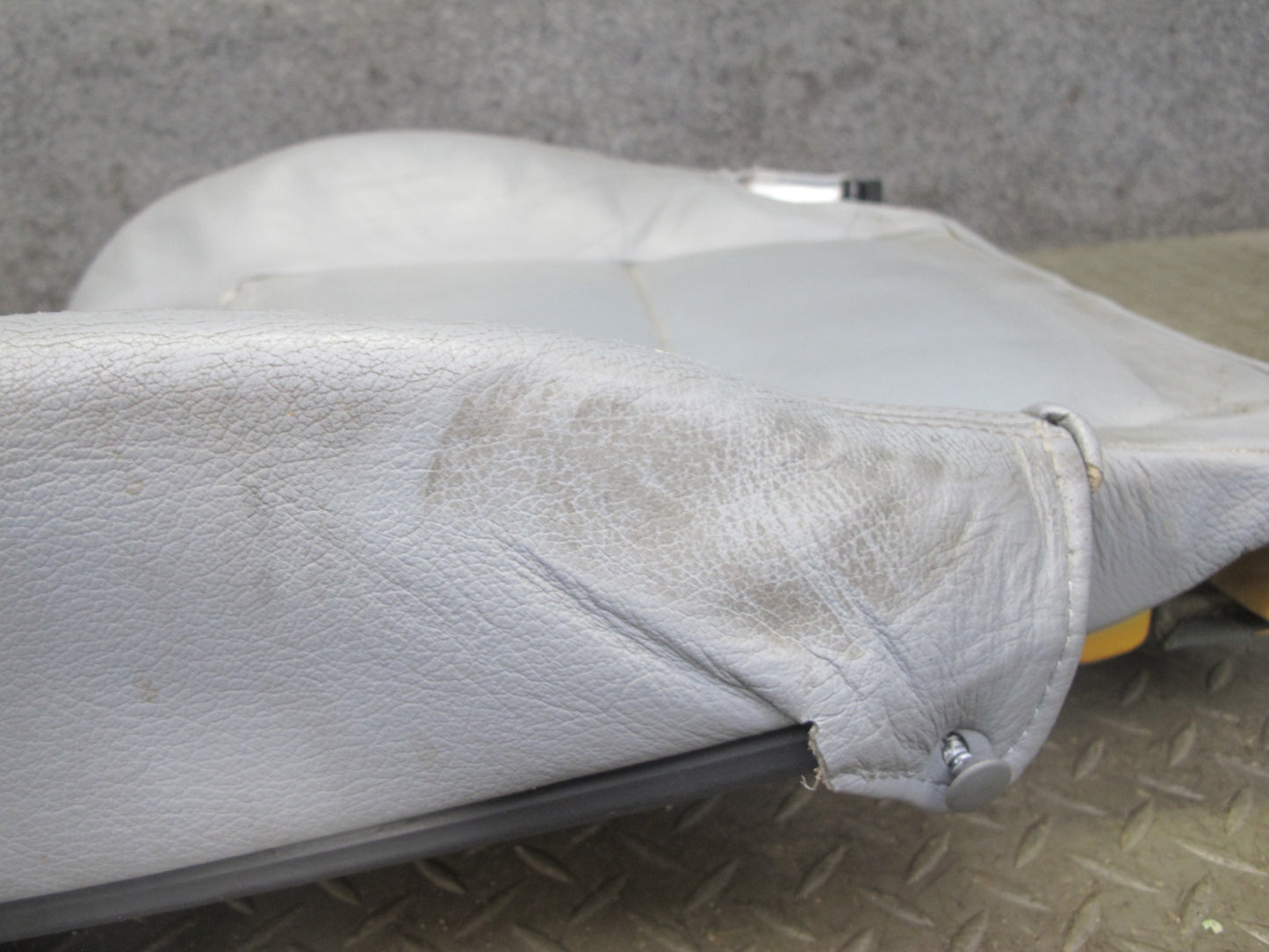 01-06 BMW E46 330ci Convertible Front Right Sport Seat Lower Leather Cushion OEM
