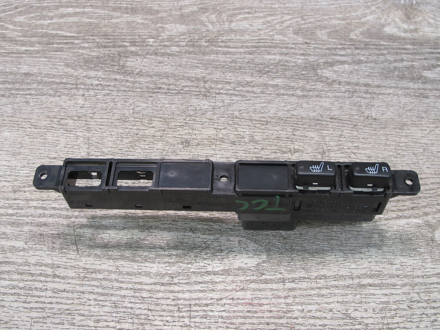 95-97 Toyota Celsior Lexus LS400 UCF20 Center Console Heated Seat Switch OEM