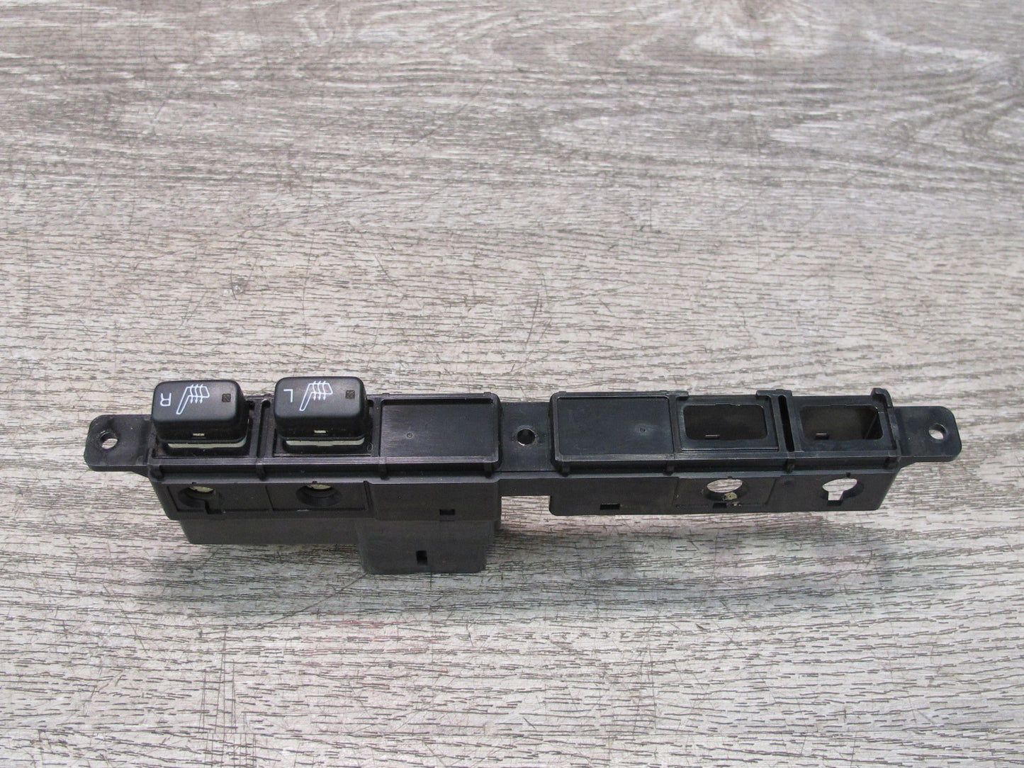 95-97 Toyota Celsior Lexus LS400 UCF20 Center Console Heated Seat Switch OEM