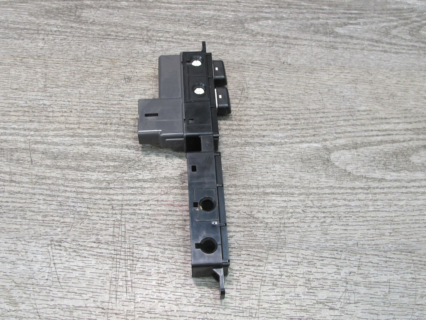 95-97 Toyota Celsior Lexus LS400 UCF20 Center Console Heated Seat Switch OEM