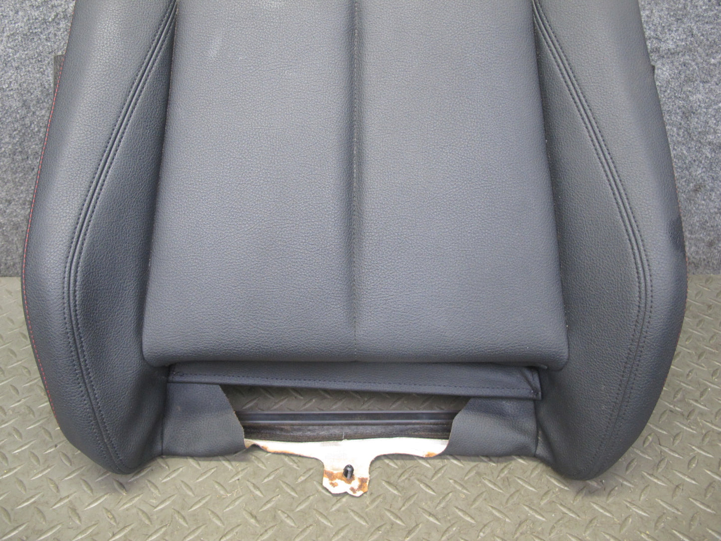 12-18 BMW F30 F31 F34 335i Front Right Sport Seat Lower Leather Cushion OEM