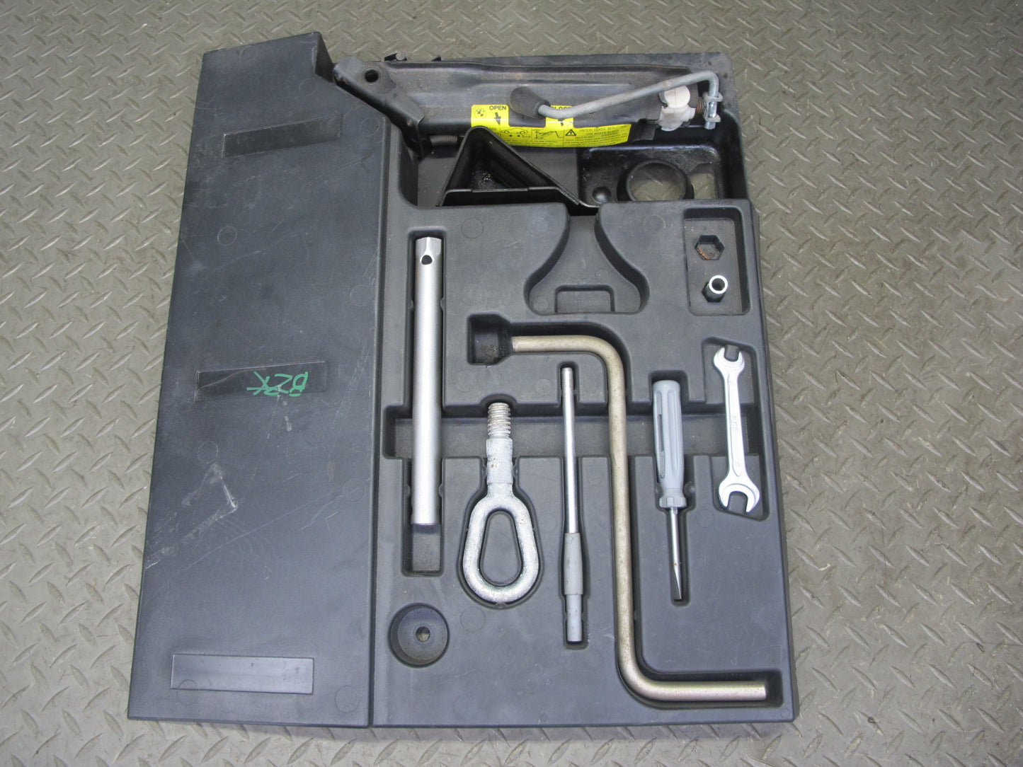 97-02 BMW E36/7 Z3 Roadster Spare Tire Tool KIT Tray Holder Set 1093840 OEM