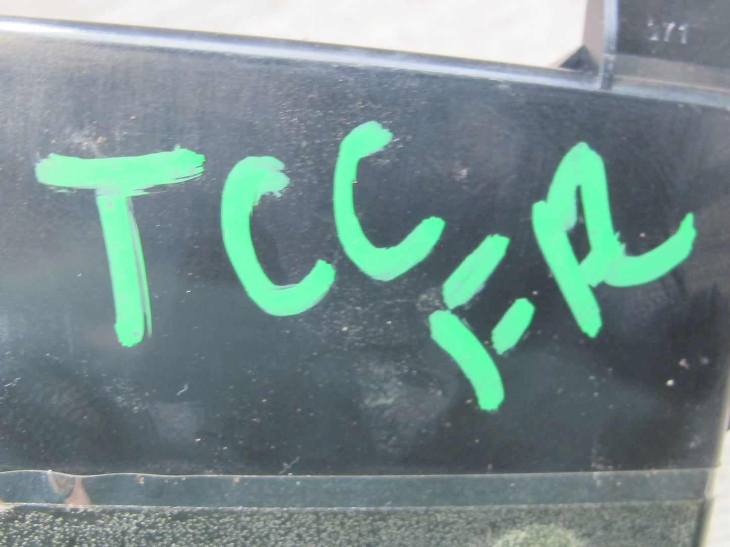 95-97 Toyota Celsior UCF20 RHD Front Right Door Control Module 89222-50030 OEM