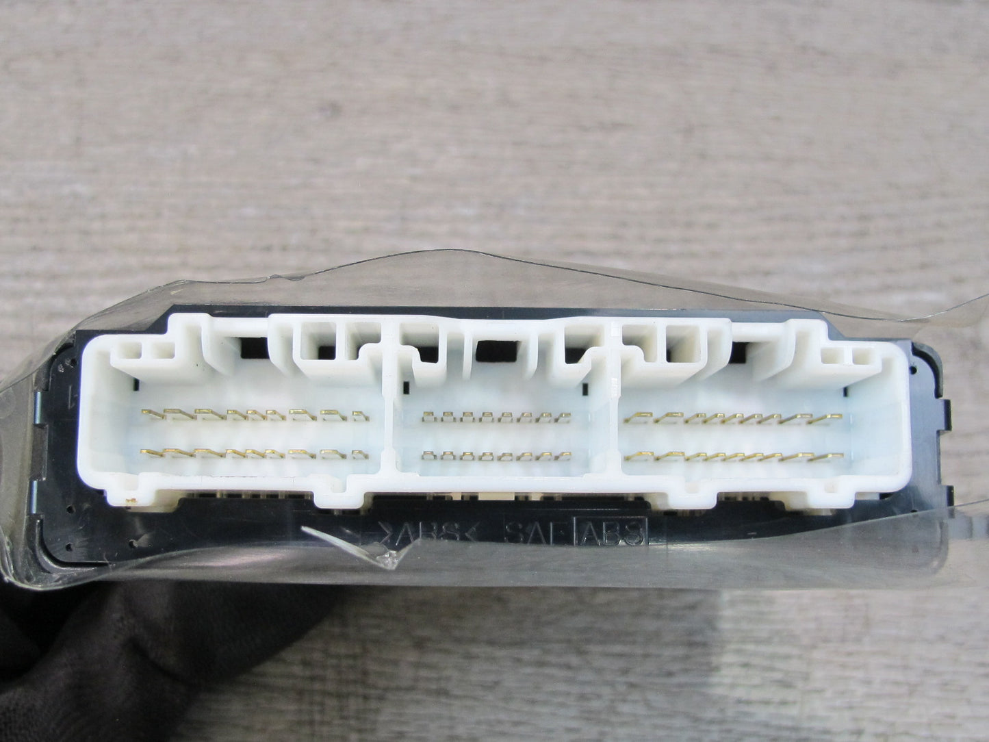 95-97 Toyota Celsior UCF20 RHD Front Right Door Control Module 89222-50030 OEM