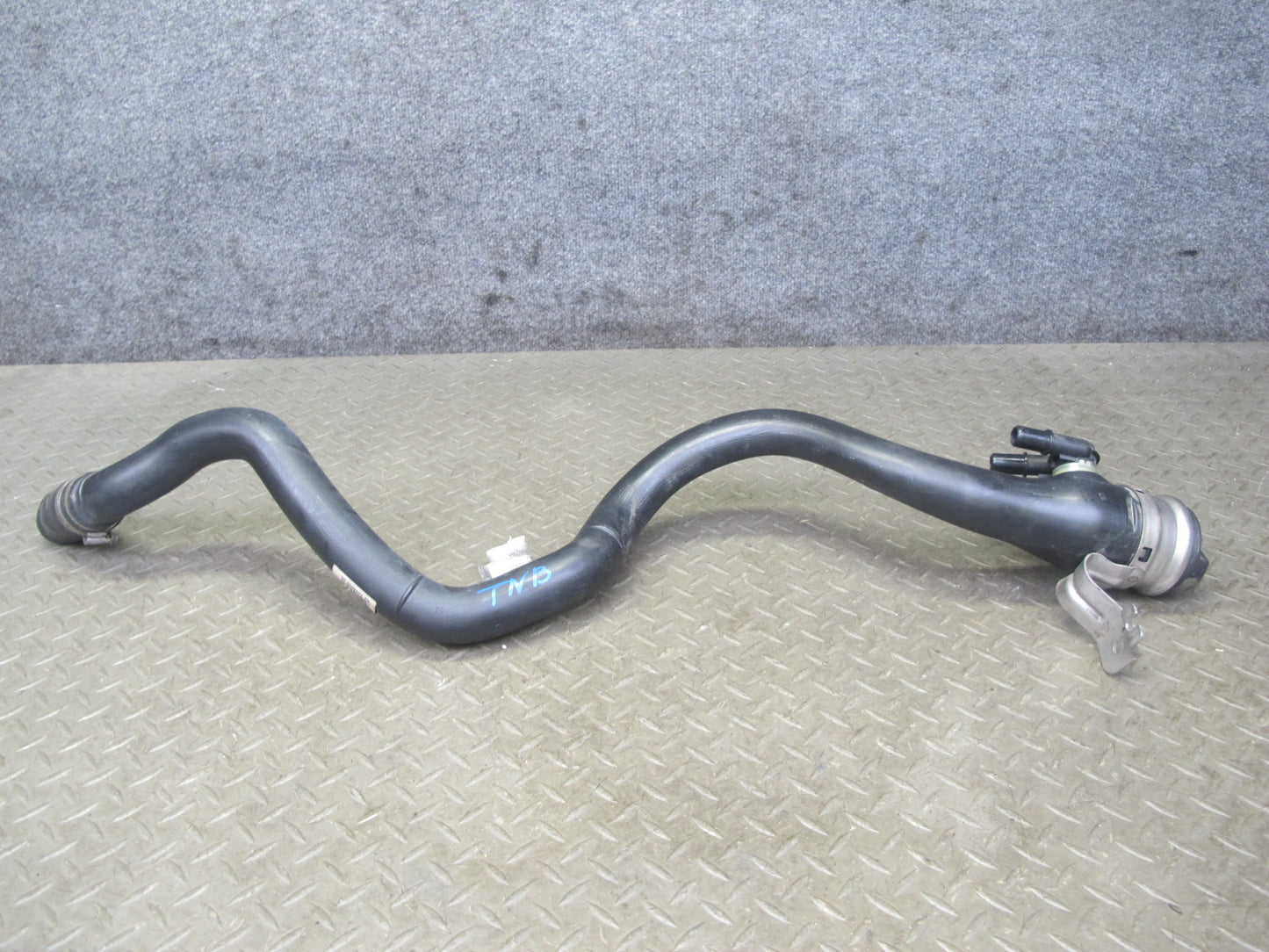 12-18 BMW F31 F30 335I Fuel Tank Filler Pipe w Cap OEM