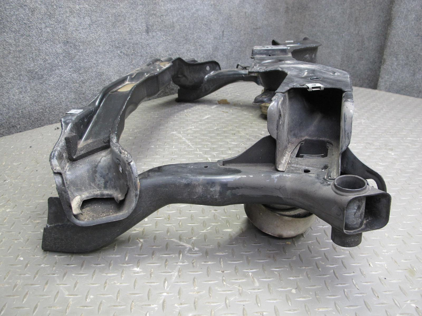 05-08 Mercedes R171 SLK350 Front Suspension Subframe Crossmember Carrier OEM