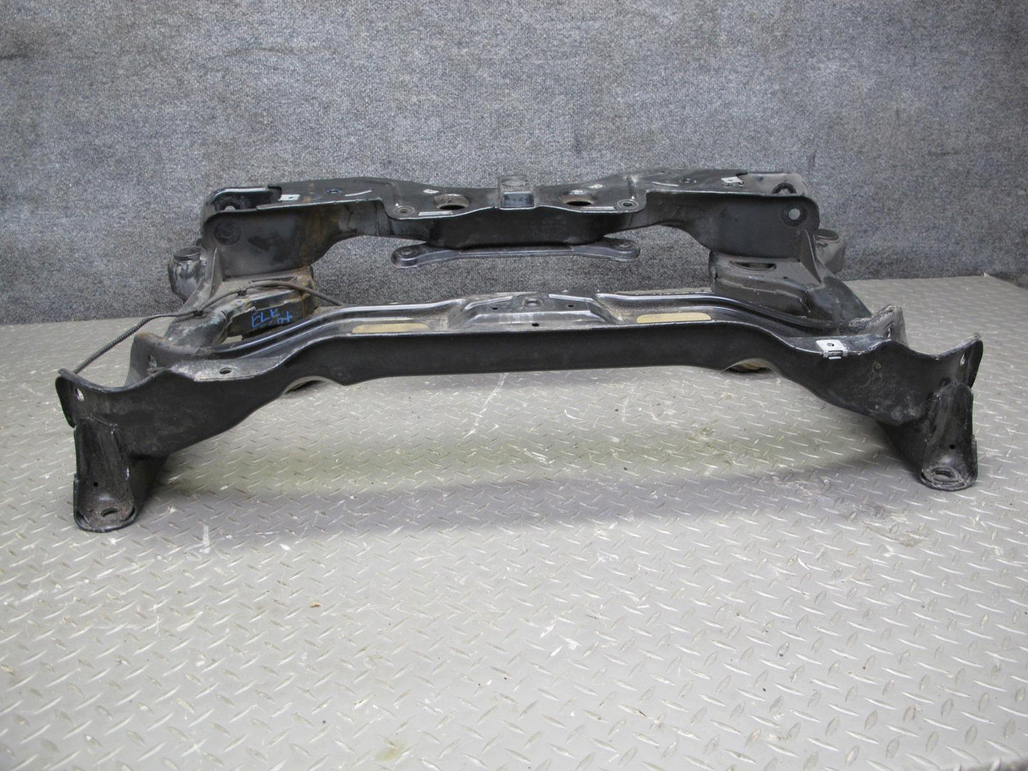 05-08 Mercedes R171 SLK350 Front Suspension Subframe Crossmember Carrier OEM