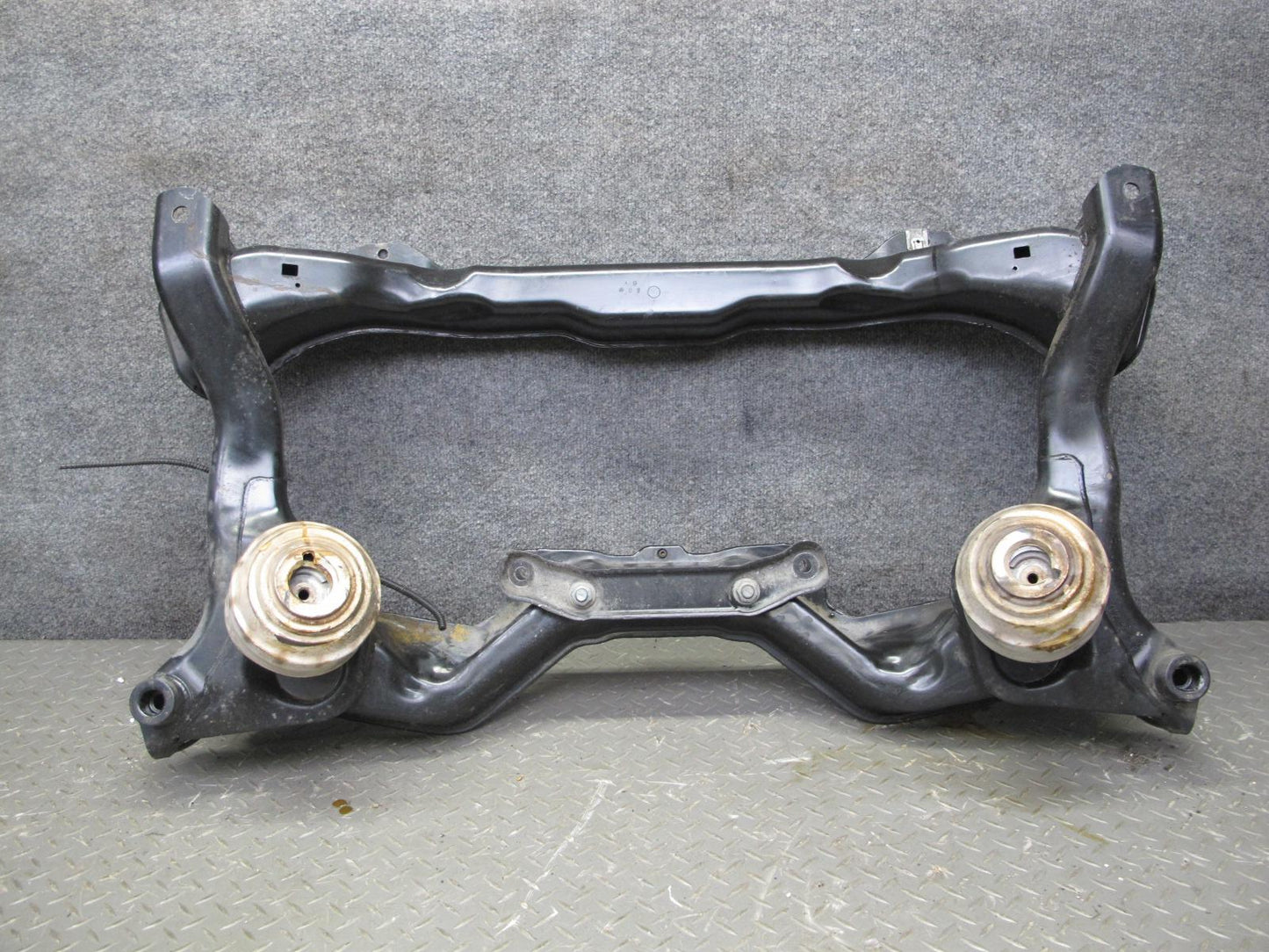 05-08 Mercedes R171 SLK350 Front Suspension Subframe Crossmember Carrier OEM
