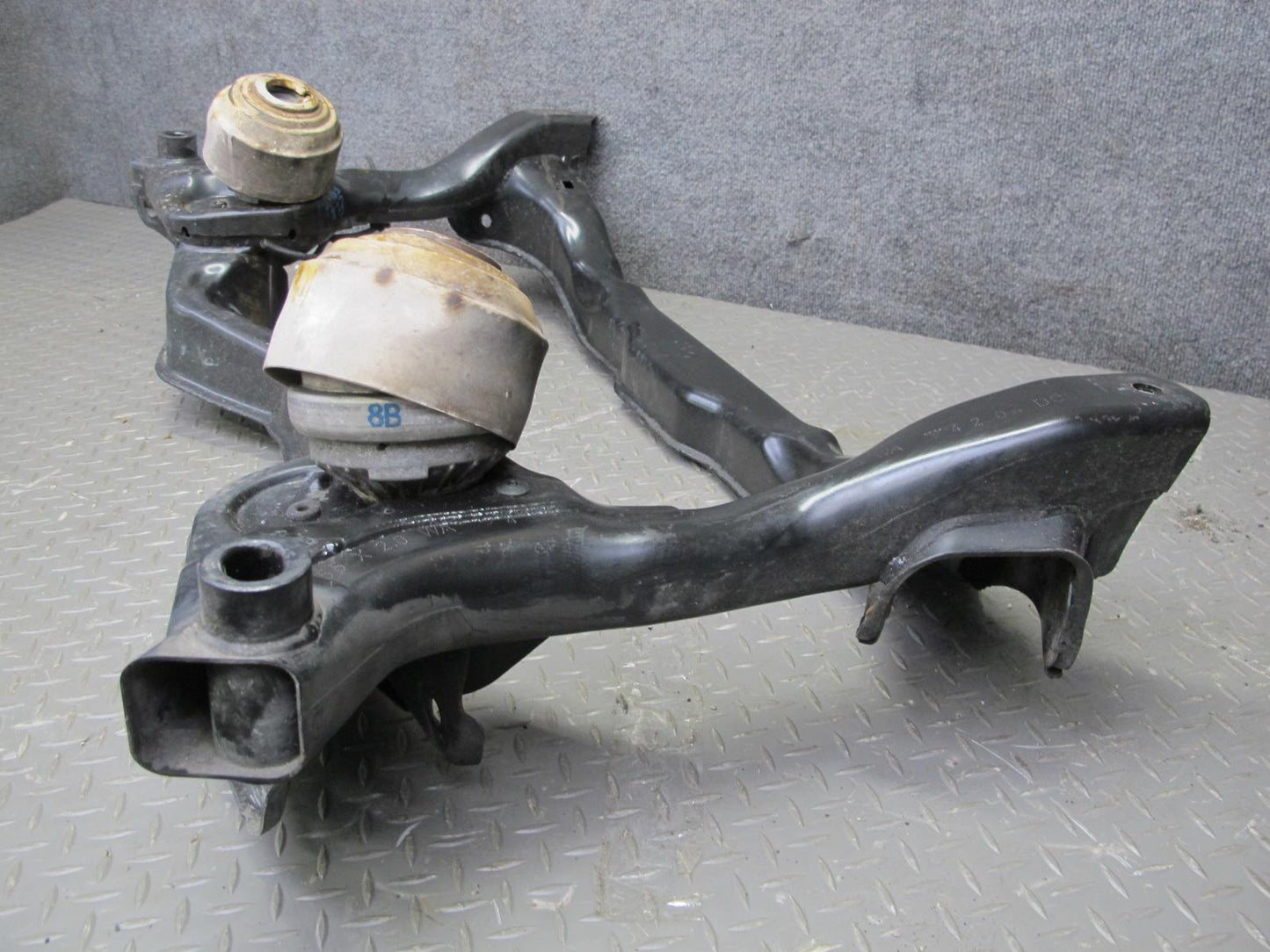 05-08 Mercedes R171 SLK350 Front Suspension Subframe Crossmember Carrier OEM