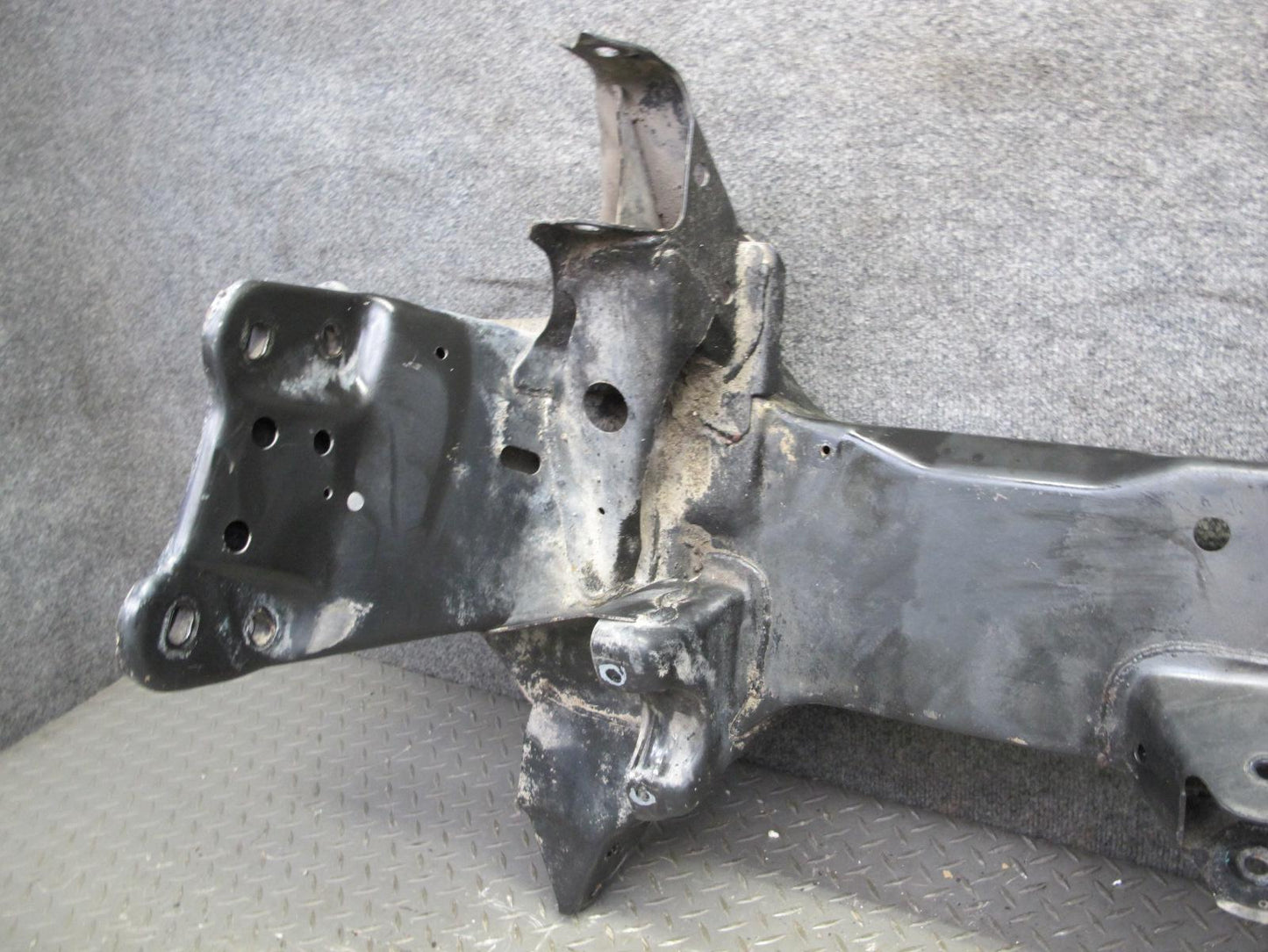 88-91 Chevrolet Corvette C4 Front Engine Cradle Subframe Crossmember Carrier OEM
