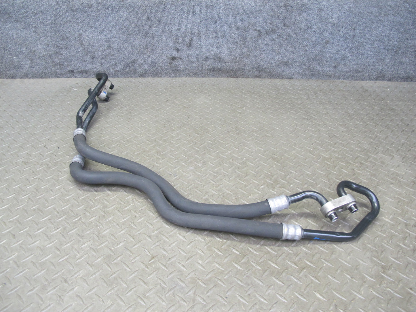 09-16 BMW E89 Z4 N54 Engine Oil Cooler Hose Pipe Line OEM