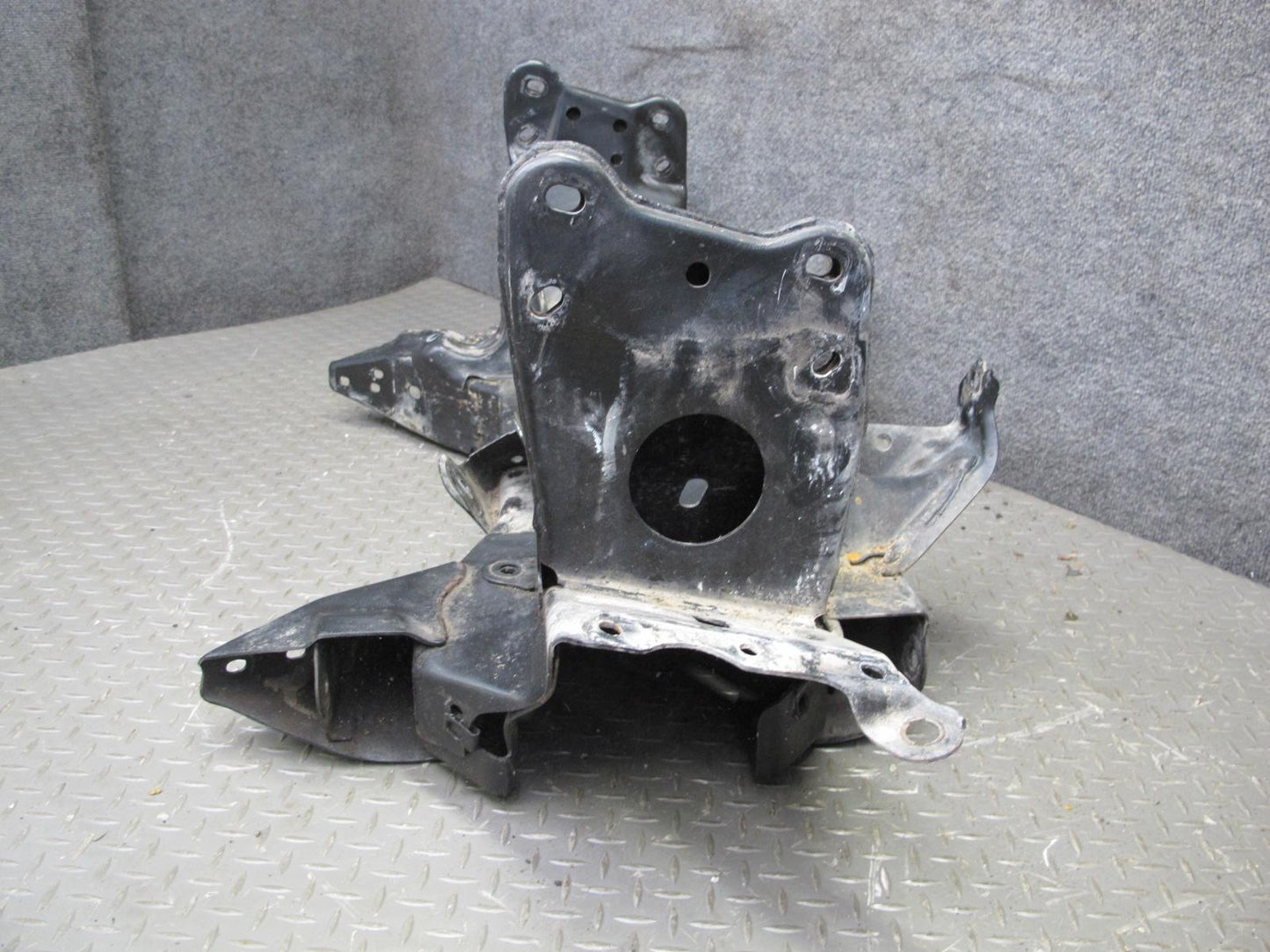 88-91 Chevrolet Corvette C4 Front Engine Cradle Subframe Crossmember Carrier OEM