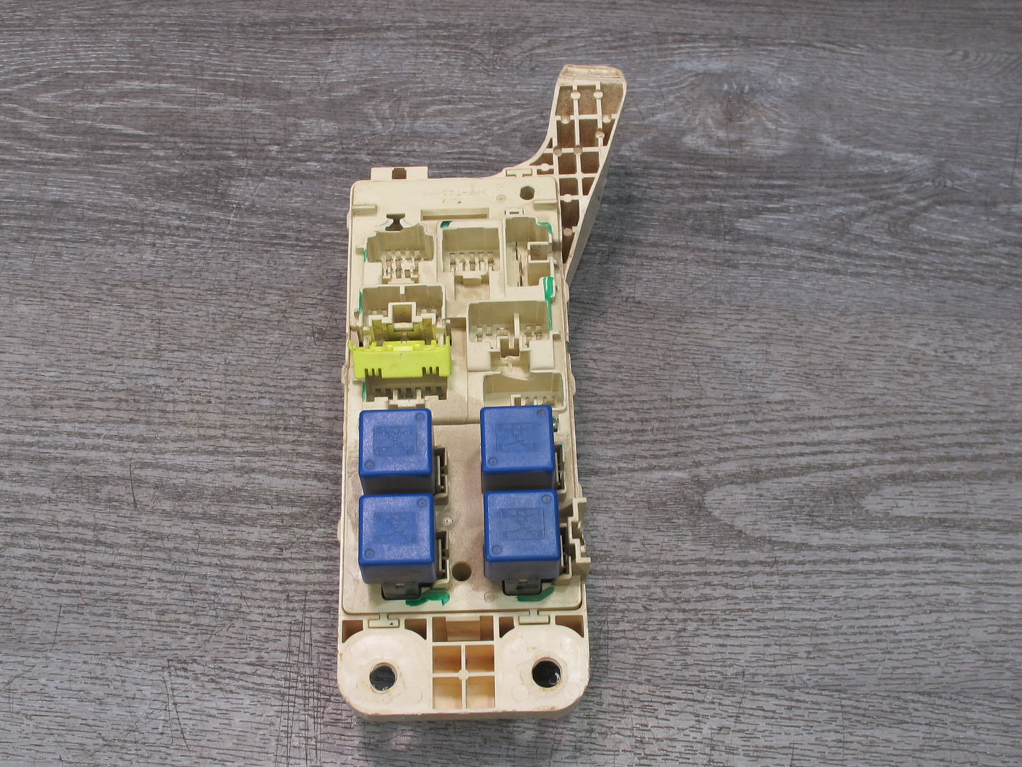 95-97 Toyota Celsior UCF20 Interior Cabin Fuse Relay Junction Box Module OEM
