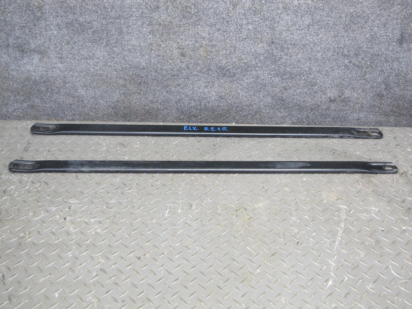05-11 Mercedes R171 Slk-class Set of 2 Rear Suspension Lower Bar Brace OEM