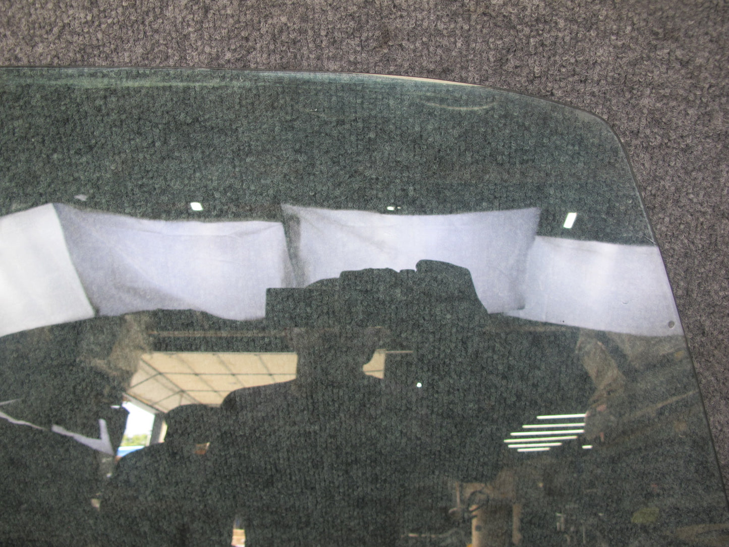 85-88 Volkswagen Scirocco MK2 Front Right Passenger Door Window Glass OEM