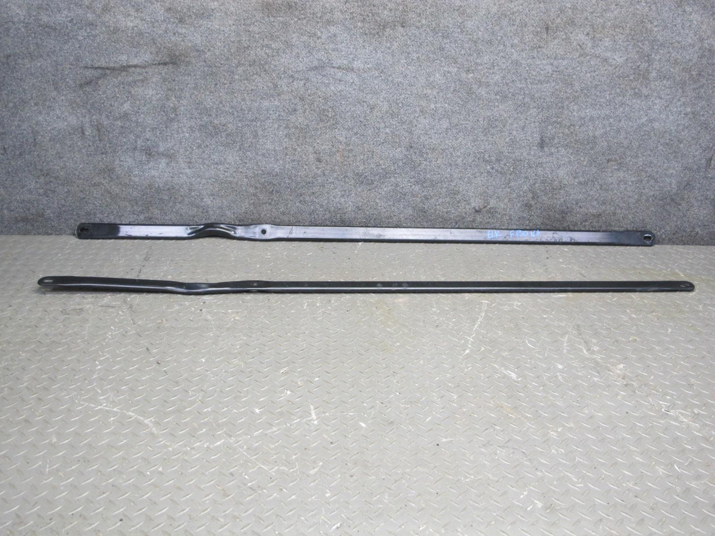 05-11 Mercedes R171 Slk-class Set of 2 Front Suspension Lower Bar Brace OEM