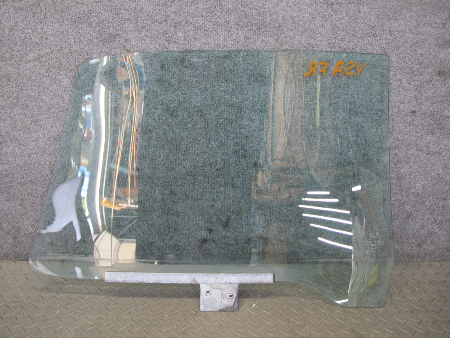 85-88 Volkswagen Scirocco MK2 Front Right Passenger Door Window Glass OEM