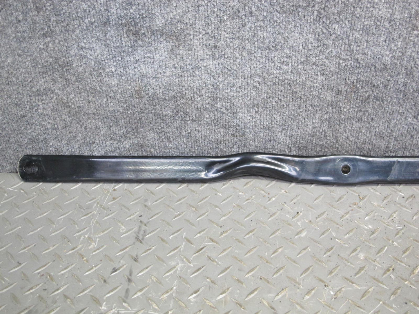05-11 Mercedes R171 Slk-class Set of 2 Front Suspension Lower Bar Brace OEM