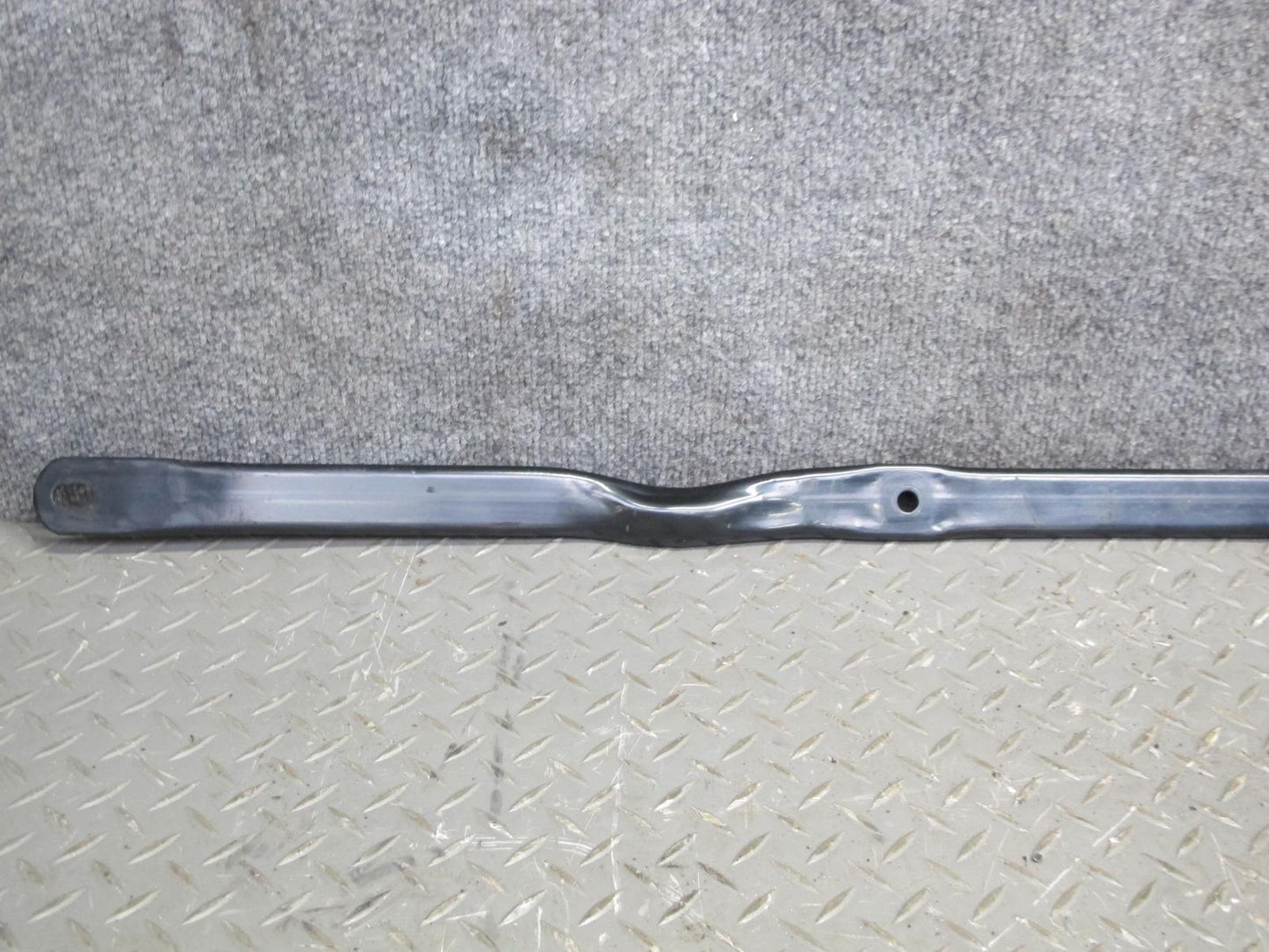 05-11 Mercedes R171 Slk-class Set of 2 Front Suspension Lower Bar Brace OEM