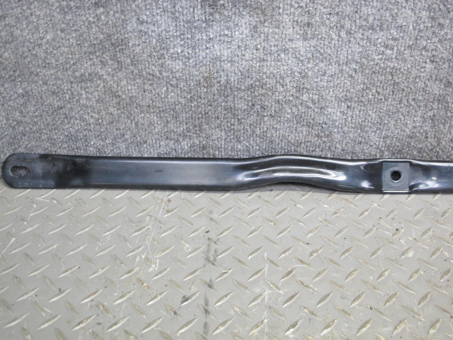 05-11 Mercedes R171 Slk-class Set of 2 Front Suspension Lower Bar Brace OEM