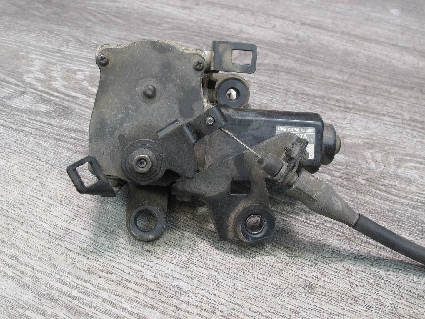 95-97 Toyota Celsior Lexus LS400 UCF20 Cruise Control Actuator Motor w Cable OEM