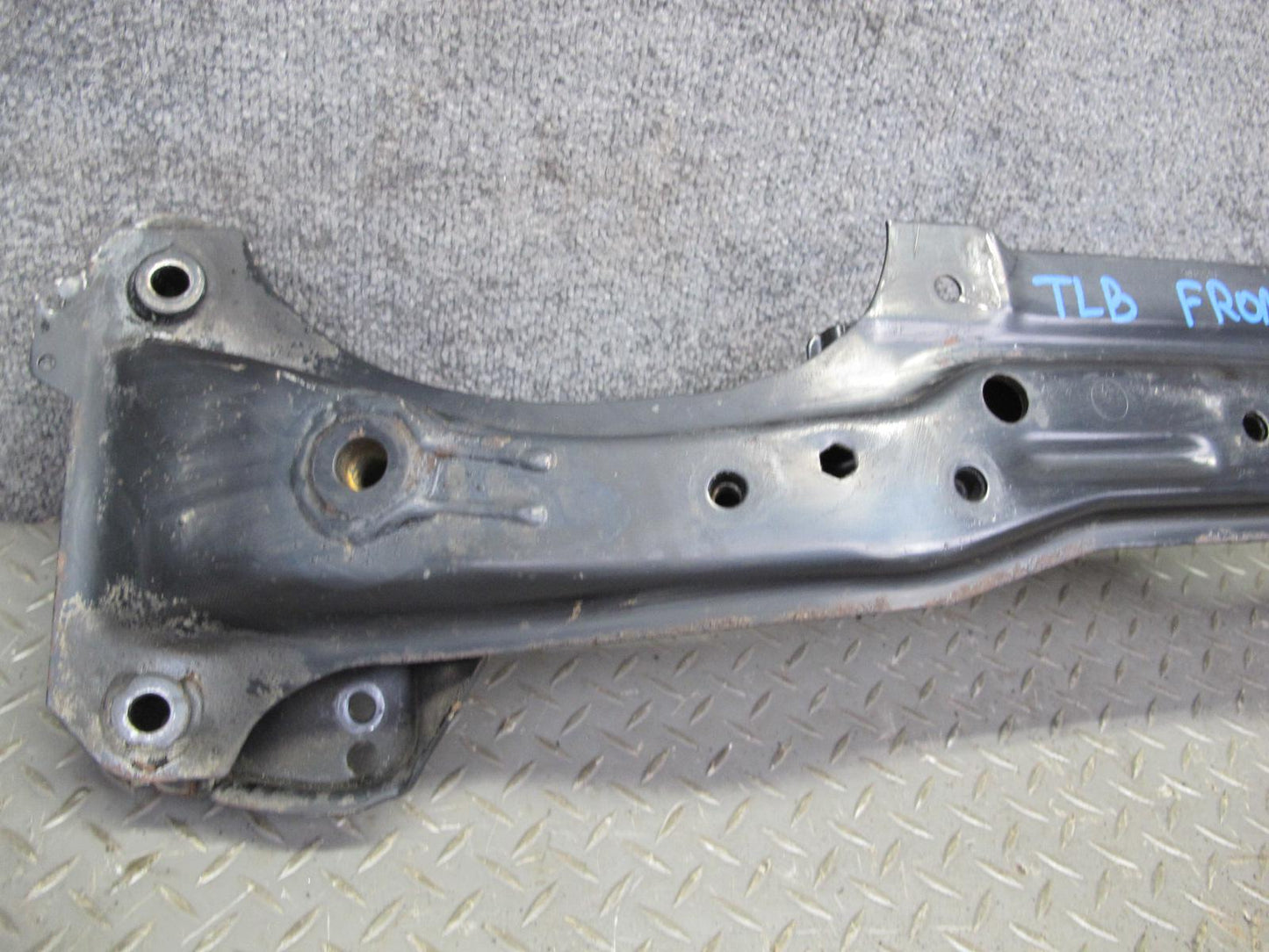 2001-2006 BMW E46 M3 3-SERIES Front Suspension Crossmember Subframe Axle Support