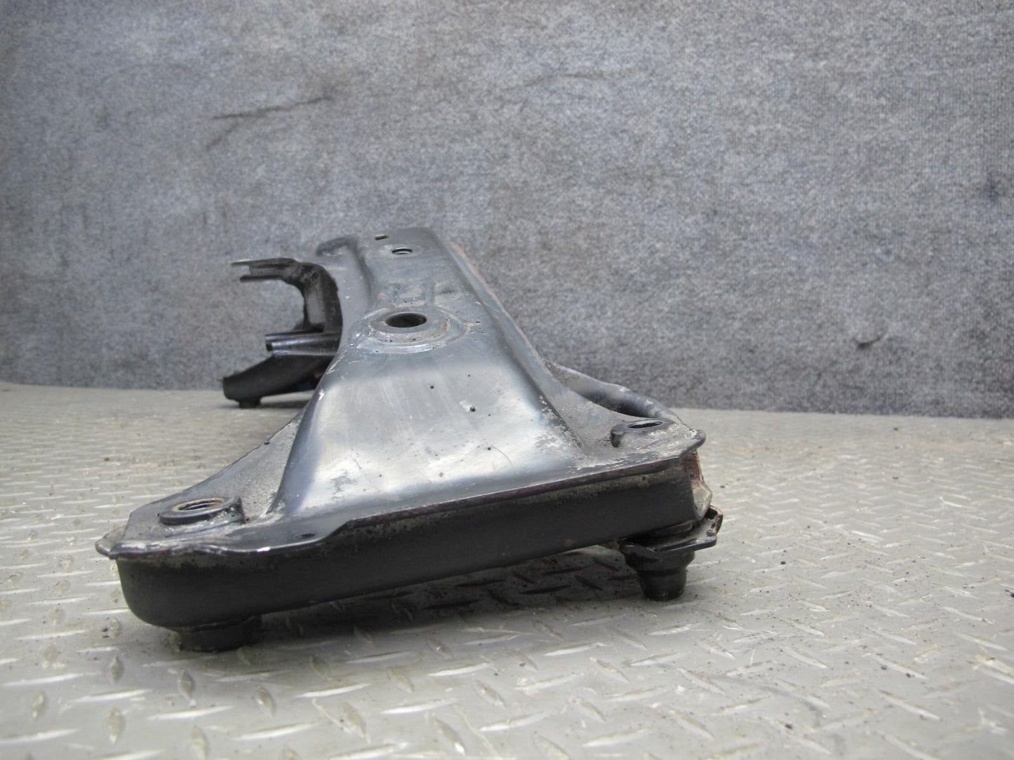 2001-2006 BMW E46 M3 3-SERIES Front Suspension Crossmember Subframe Axle Support