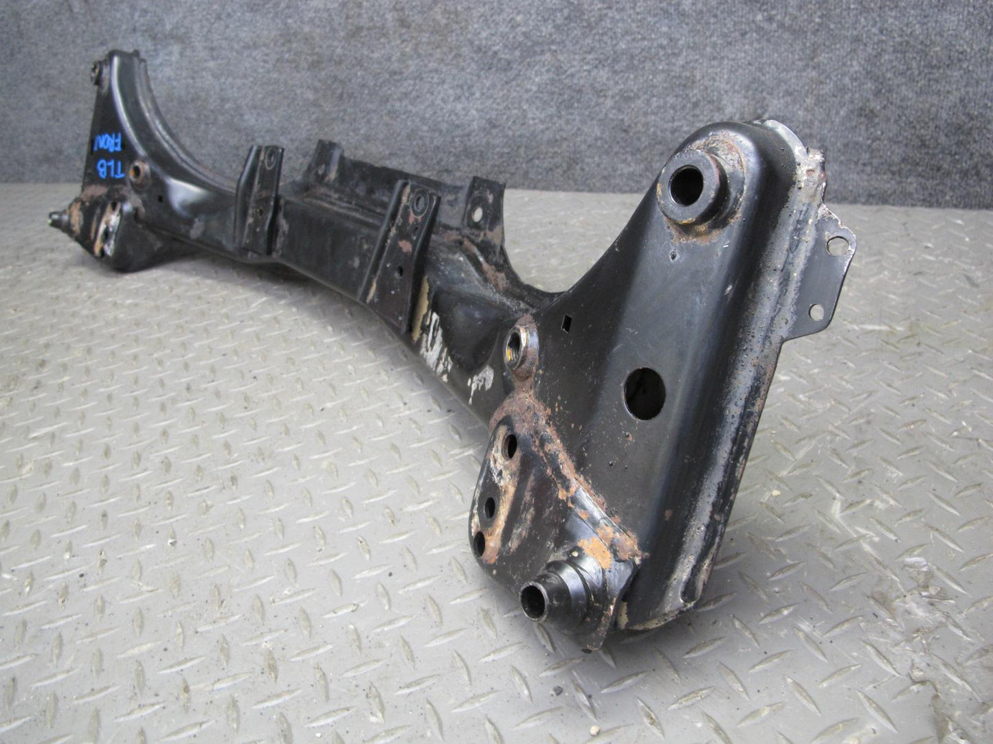 2001-2006 BMW E46 M3 3-SERIES Front Suspension Crossmember Subframe Axle Support