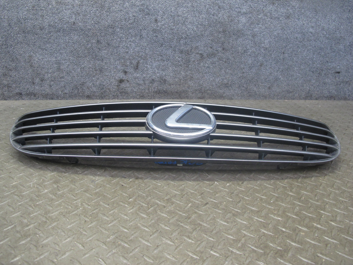 02-05 Lexus Z40 SC430 Front Bumper Chrome Grille w Emblem OEM