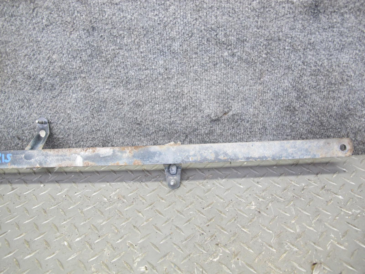 10-15 Lexus IS350 IS250 Convert Set of 2 Rear Crossmember Stiffener Bracket OEM