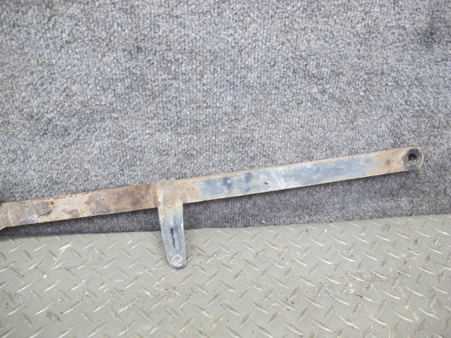10-15 Lexus IS350 IS250 Convert Set of 2 Rear Crossmember Stiffener Bracket OEM