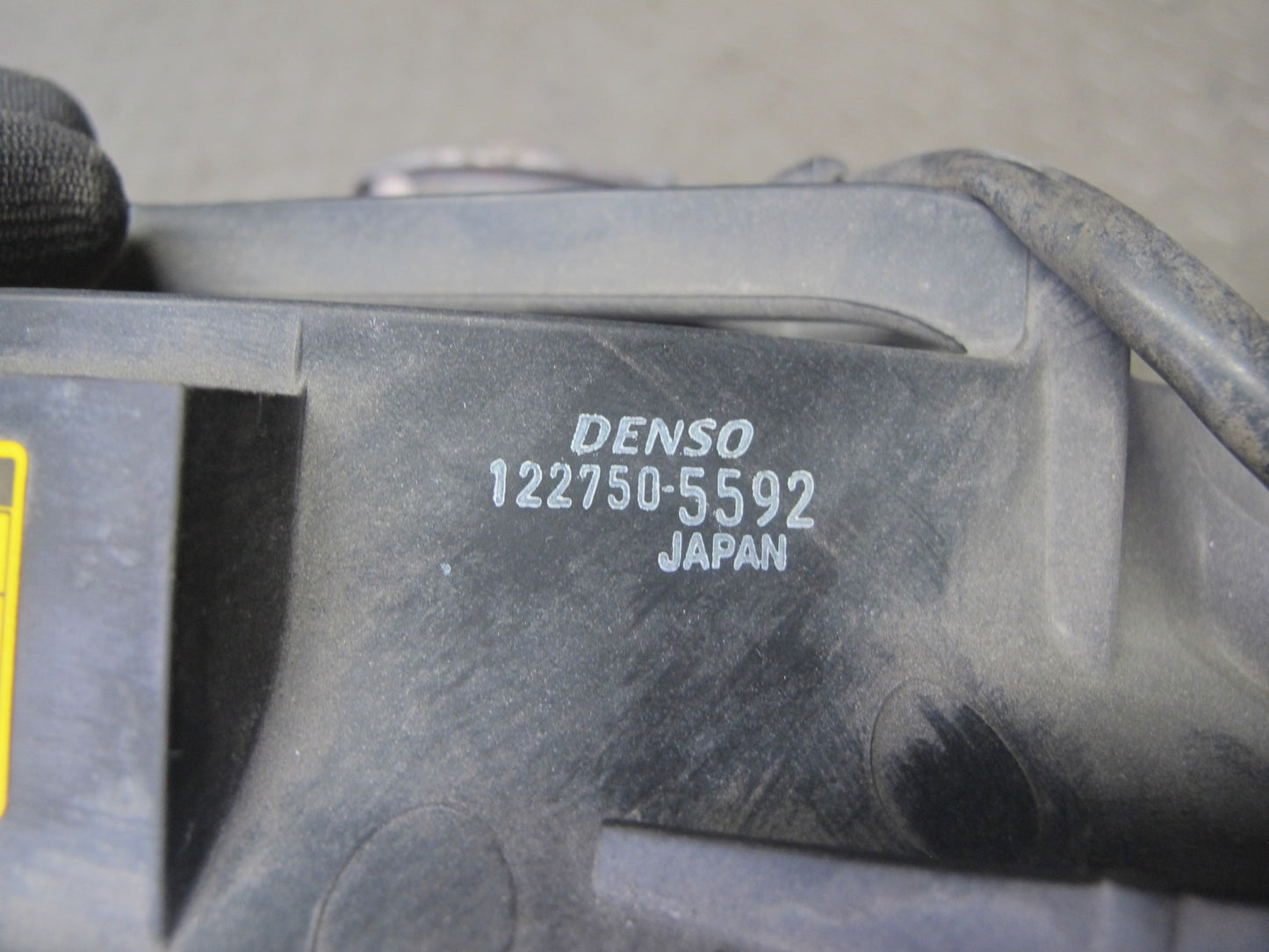 00-05 Toyota MR2 Spyder ZZW30L Engine Radiator Cooling Fan Motor Shroud OEM