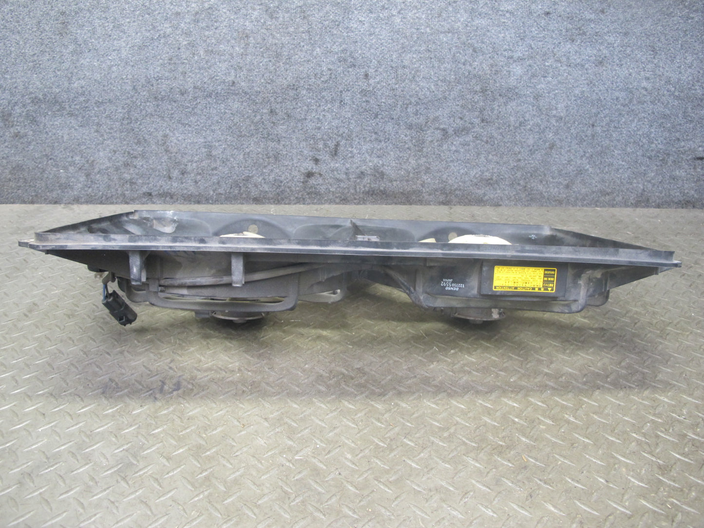 00-05 Toyota MR2 Spyder ZZW30L Engine Radiator Cooling Fan Motor Shroud OEM