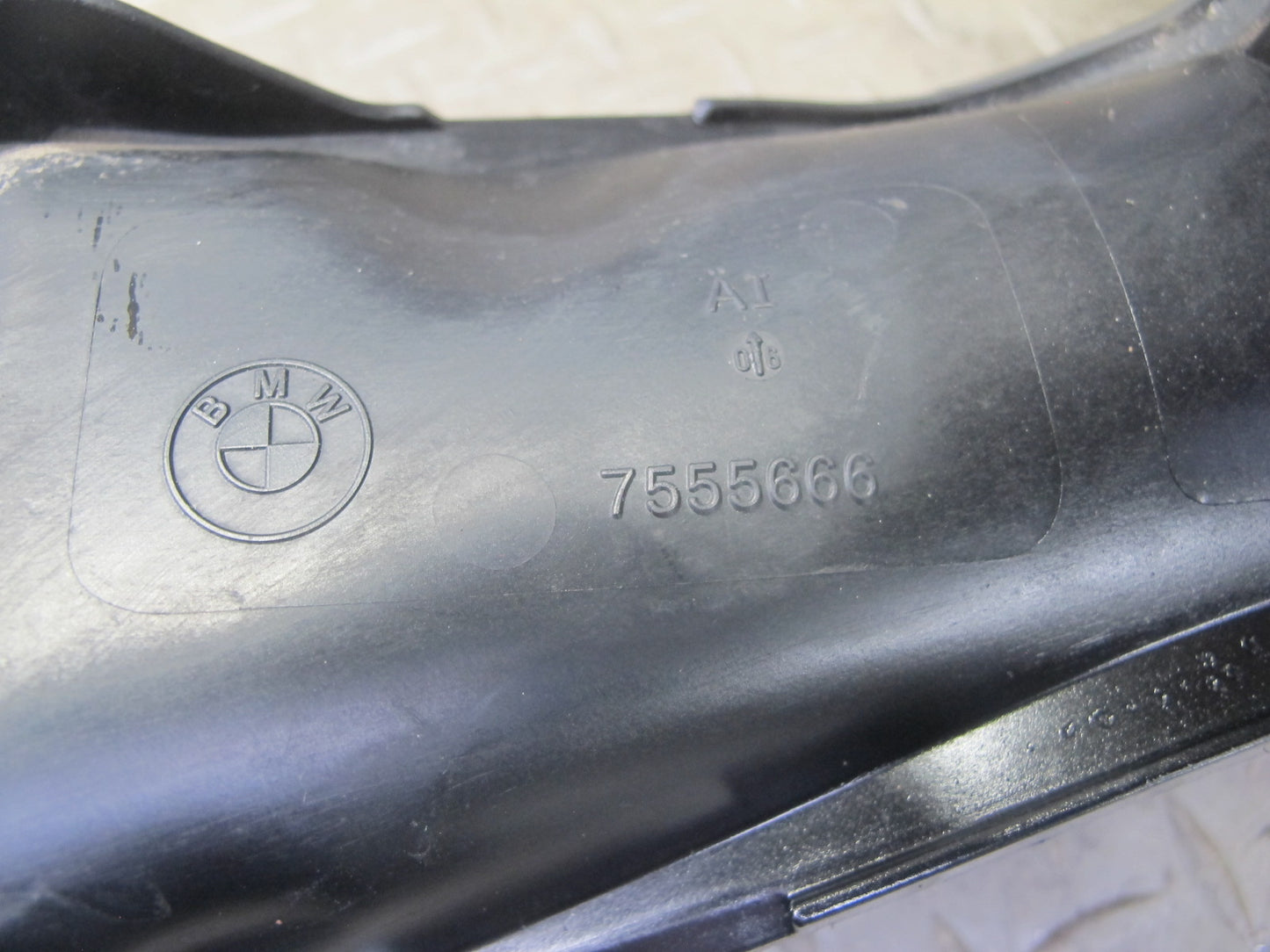 11-13 BMW F01 F07 F10 550I 4.4L N63 Left & Right Engine Intake Manifold Set OEM