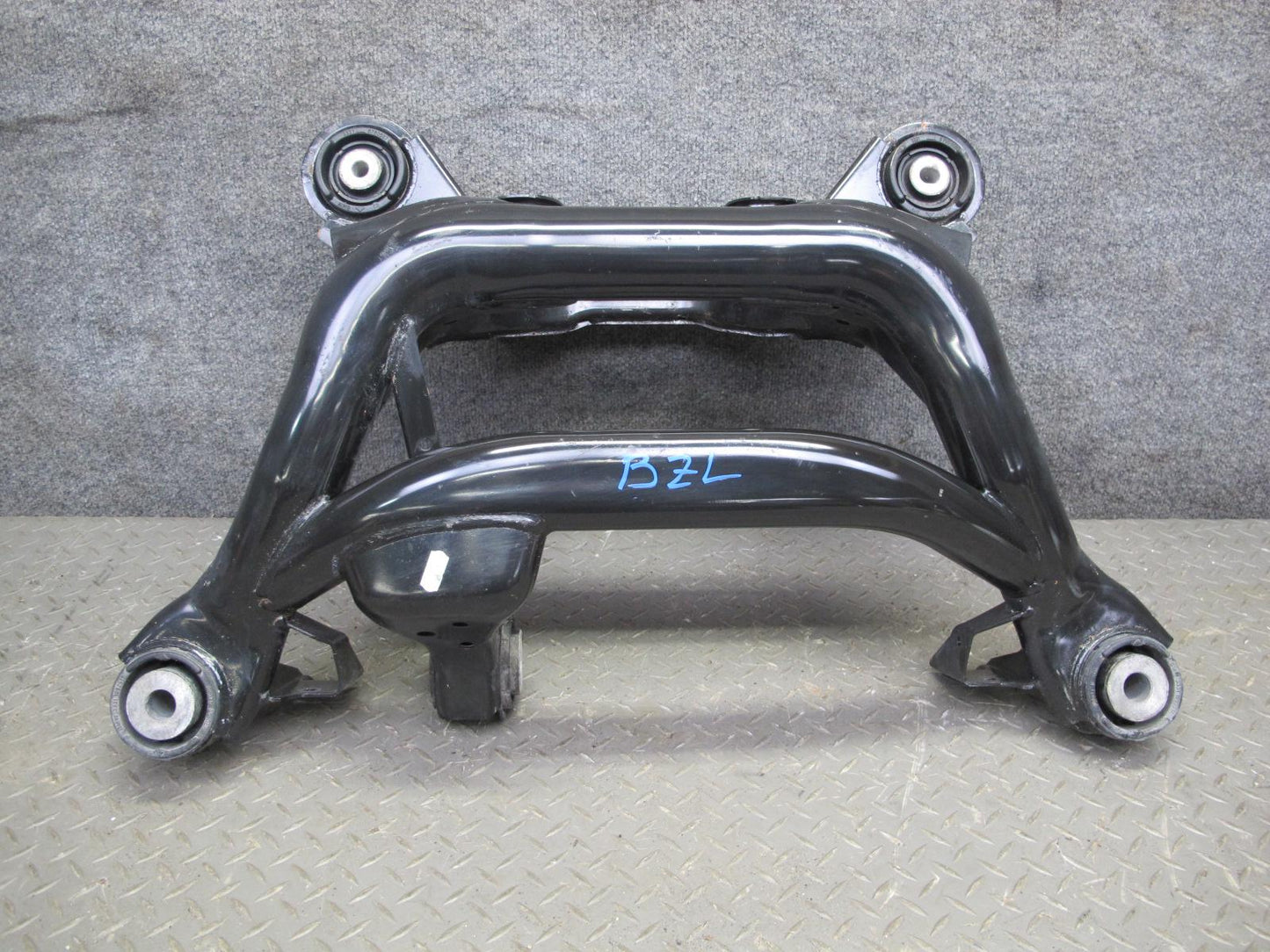 09-16 BMW E89 Z4 RWD Rear Suspension Subframe Crossmember Axle Carrier OEM