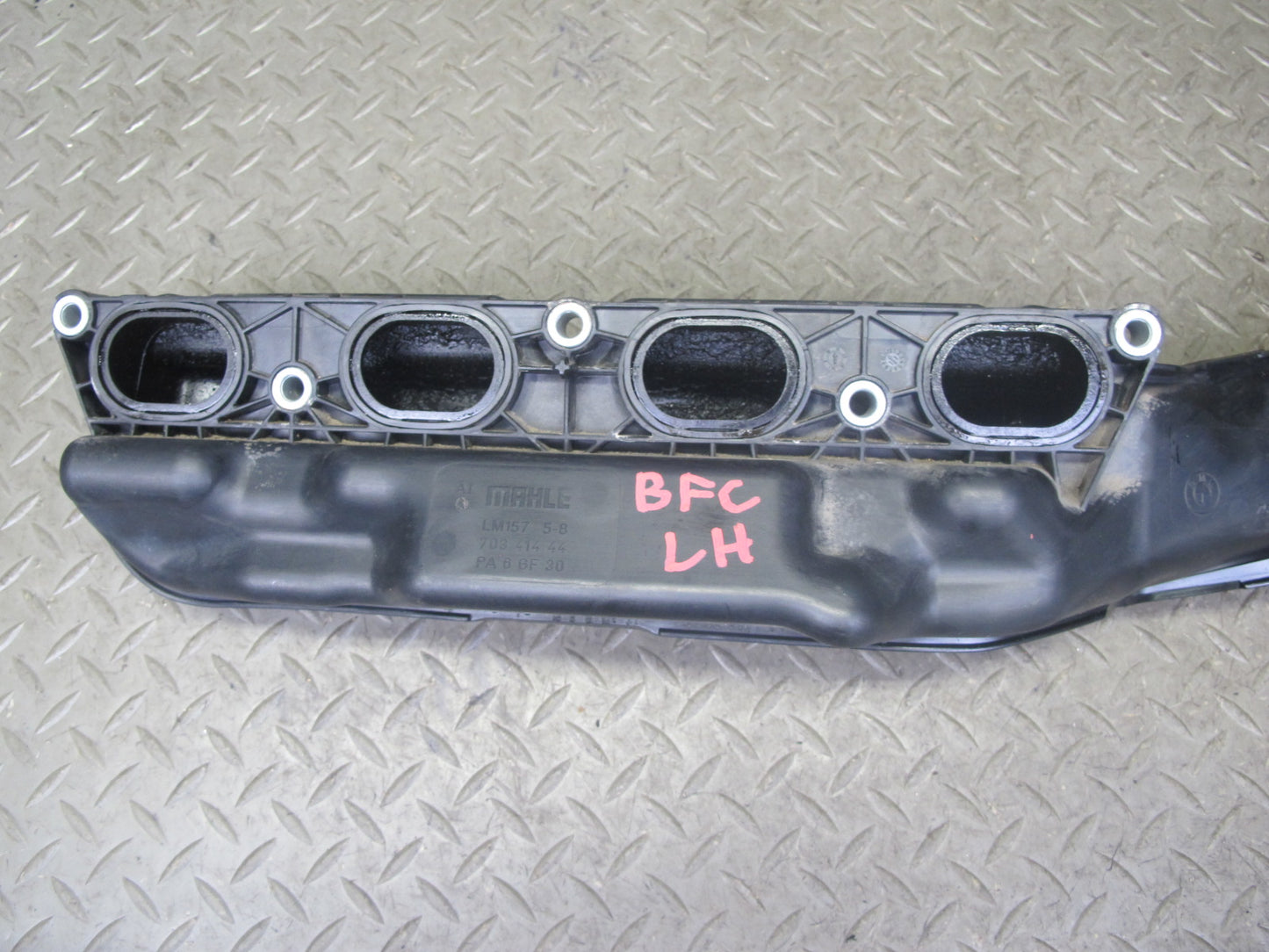 11-13 BMW F01 F07 F10 550I 4.4L N63 Left & Right Engine Intake Manifold Set OEM