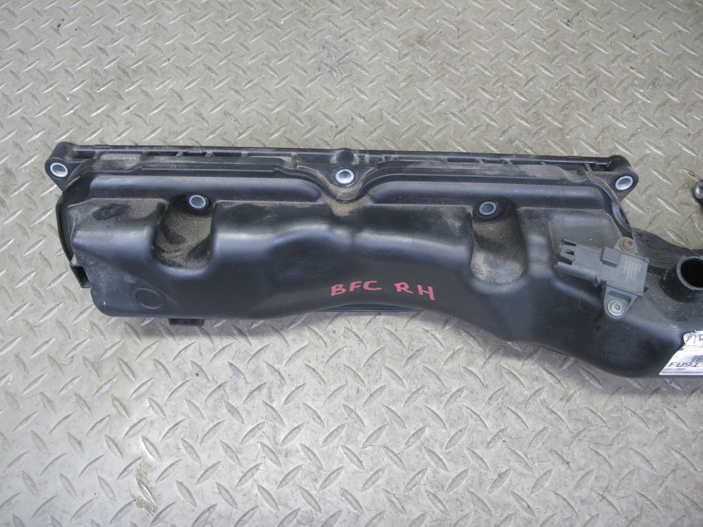 11-13 BMW F01 F07 F10 550I 4.4L N63 Left & Right Engine Intake Manifold Set OEM