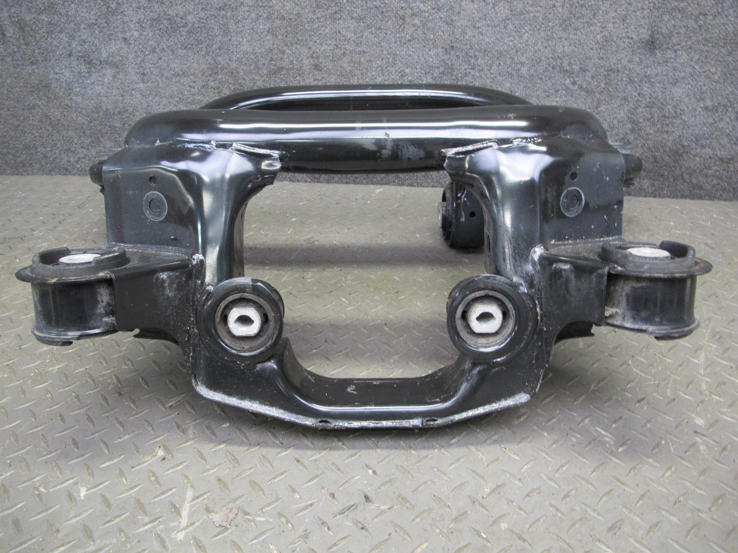 09-16 BMW E89 Z4 RWD Rear Suspension Subframe Crossmember Axle Carrier OEM