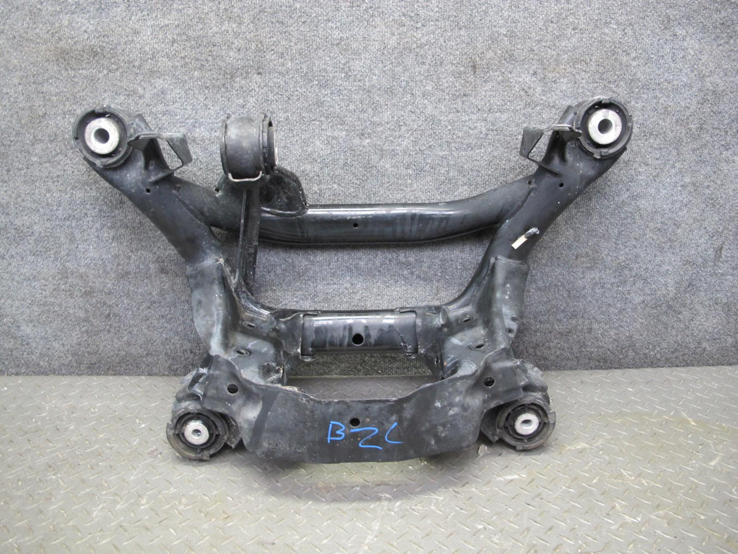 09-16 BMW E89 Z4 RWD Rear Suspension Subframe Crossmember Axle Carrier OEM