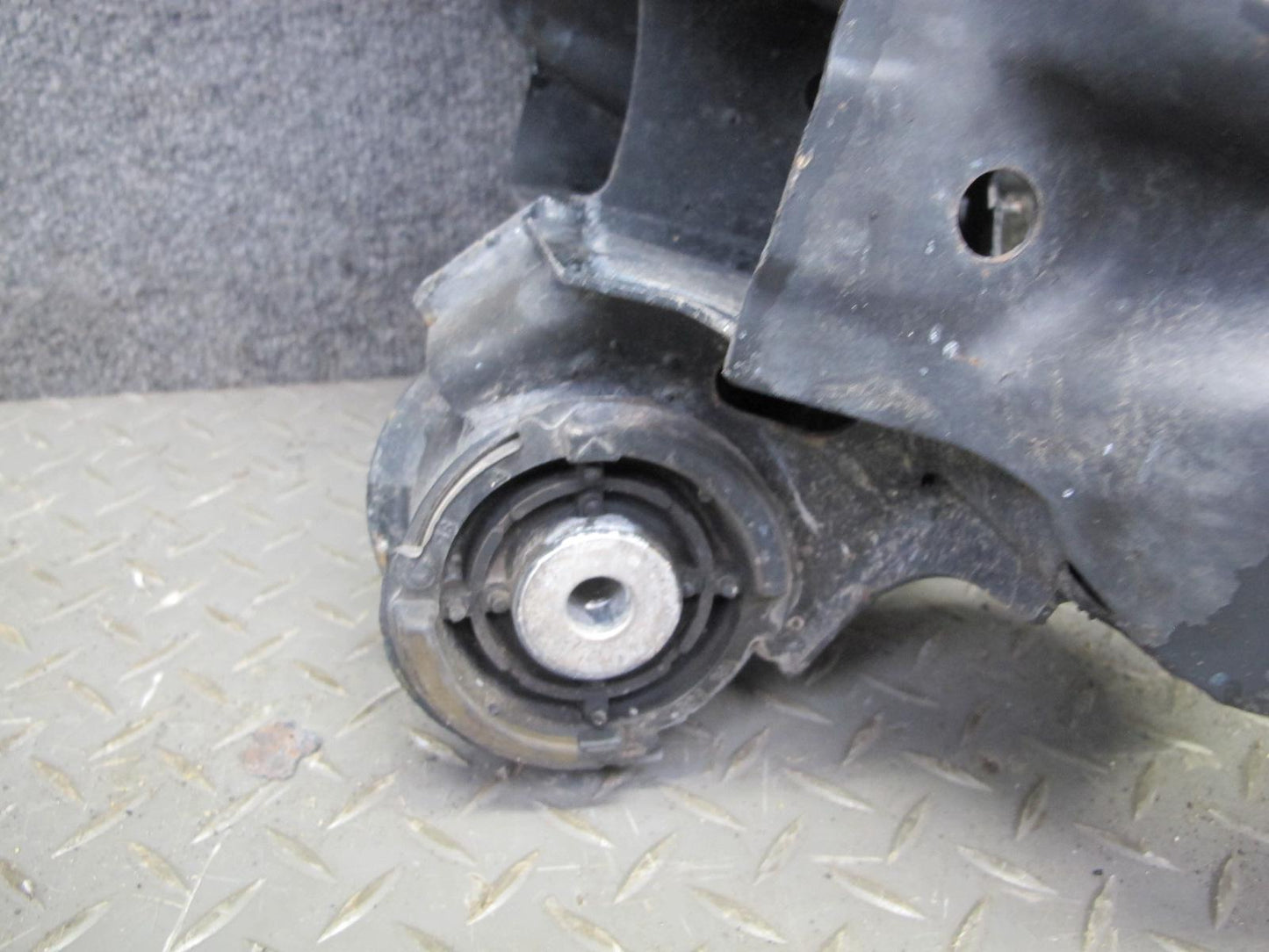 09-16 BMW E89 Z4 RWD Rear Suspension Subframe Crossmember Axle Carrier OEM