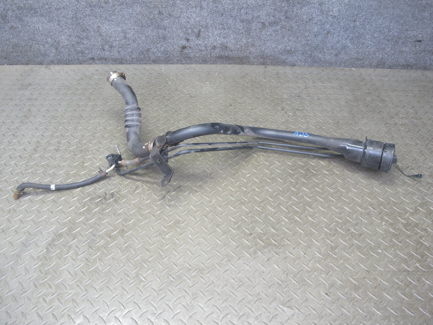 02-05 Lexus Z40 SC430 Fuel Gas Tank Filler Neck Assembly w Cap OEM