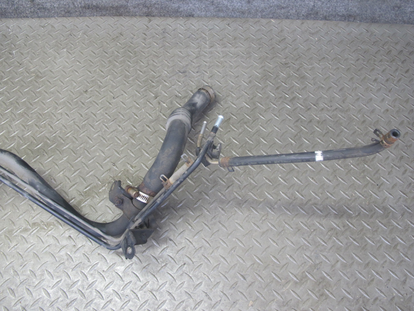 02-05 Lexus Z40 SC430 Fuel Gas Tank Filler Neck Assembly w Cap OEM