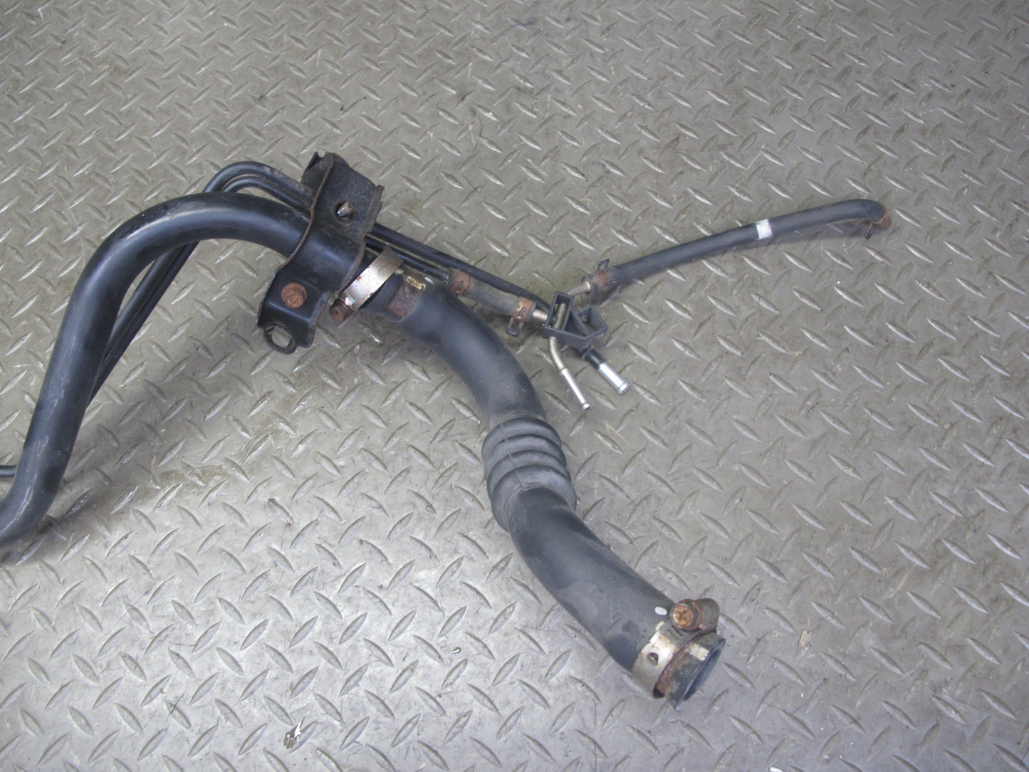 02-05 Lexus Z40 SC430 Fuel Gas Tank Filler Neck Assembly w Cap OEM