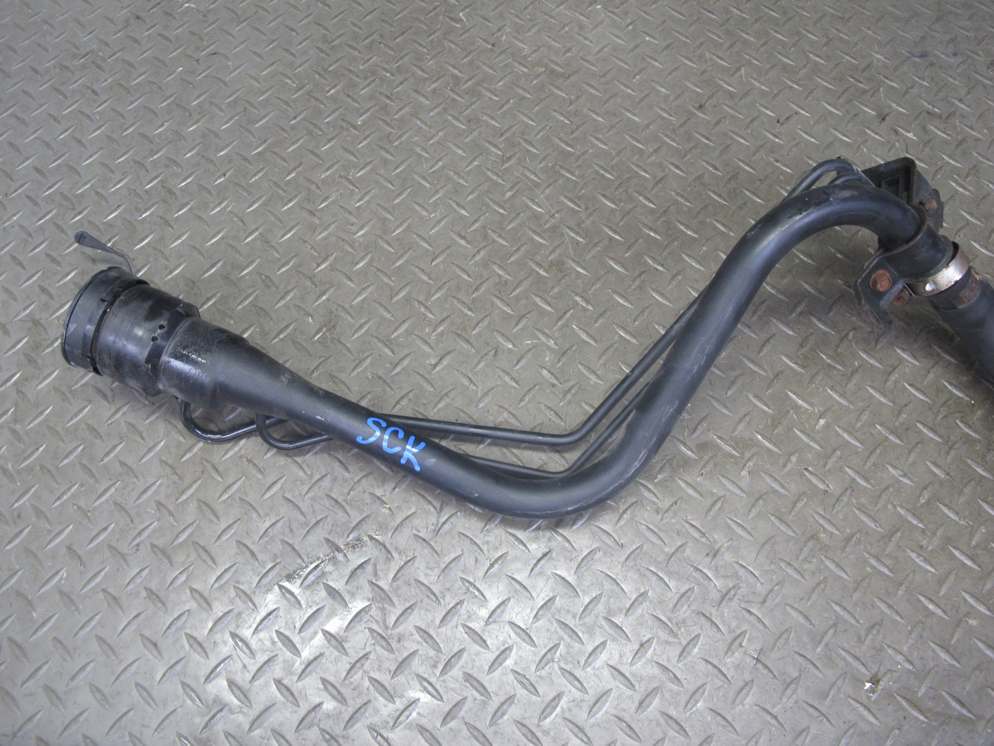 02-05 Lexus Z40 SC430 Fuel Gas Tank Filler Neck Assembly w Cap OEM