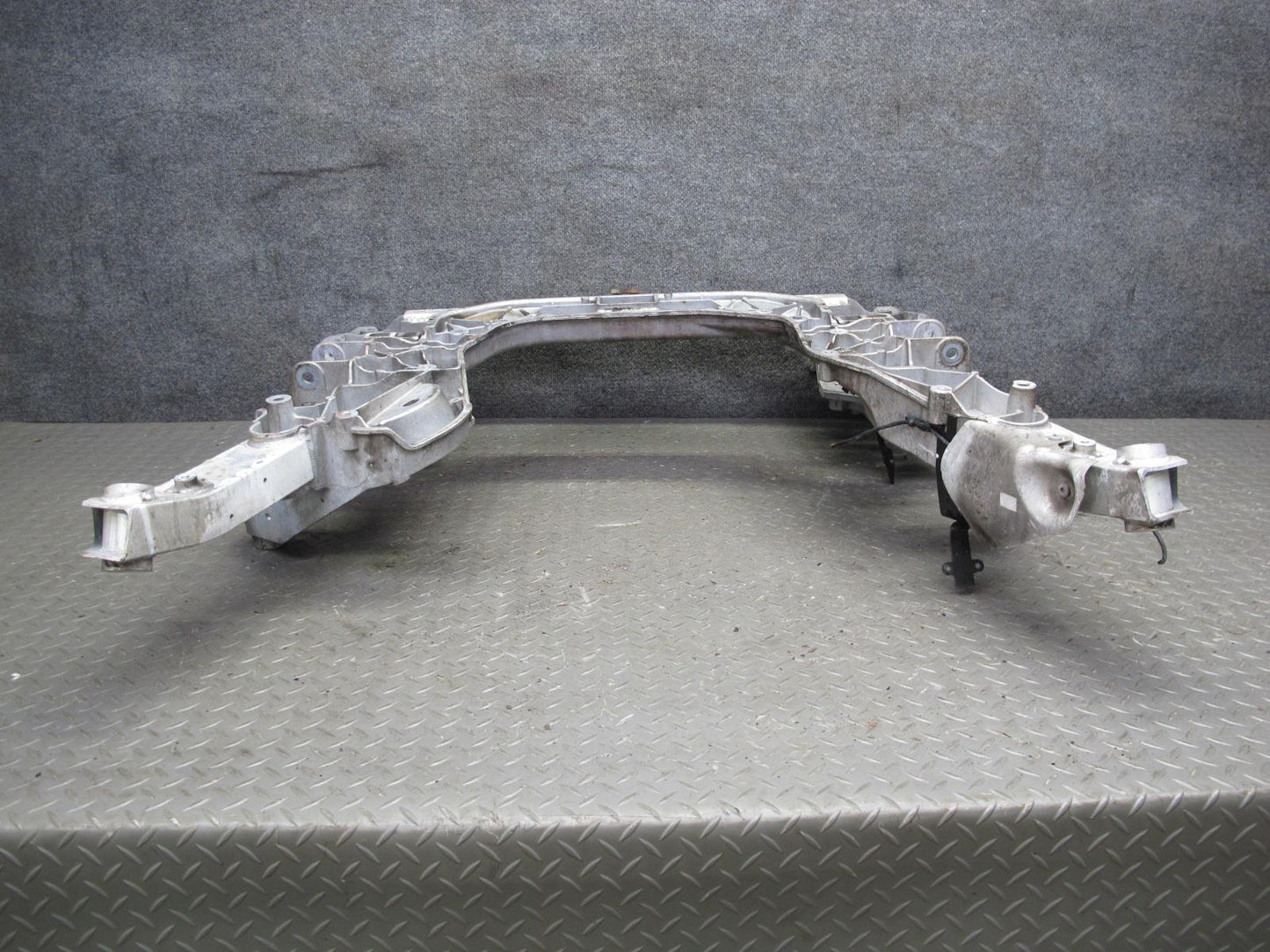 11-16 BMW F07 F10 550XI AWD Front Subframe Crossmember Cradle 103K 6799321 OEM