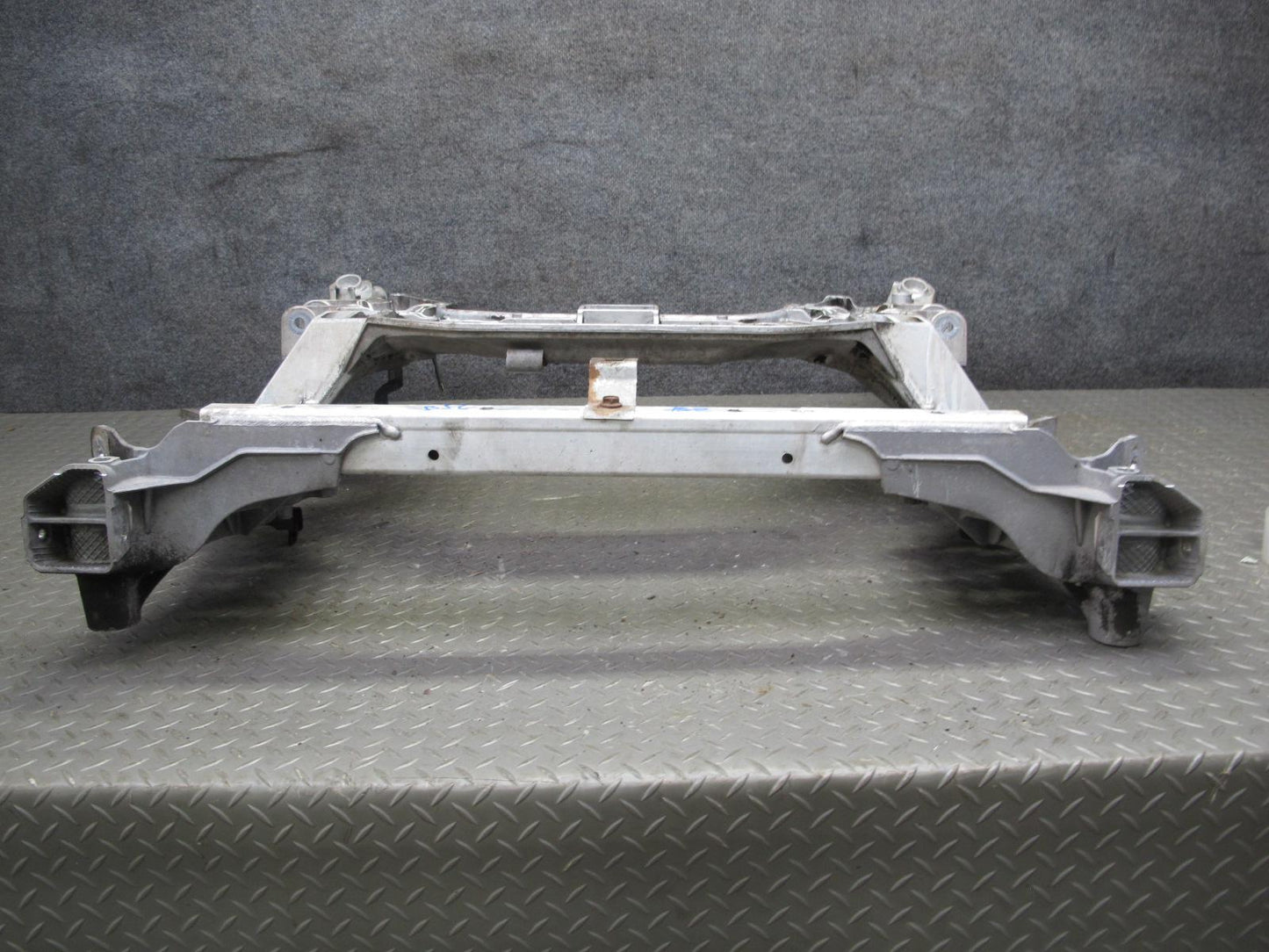 11-16 BMW F07 F10 550XI AWD Front Subframe Crossmember Cradle 103K 6799321 OEM