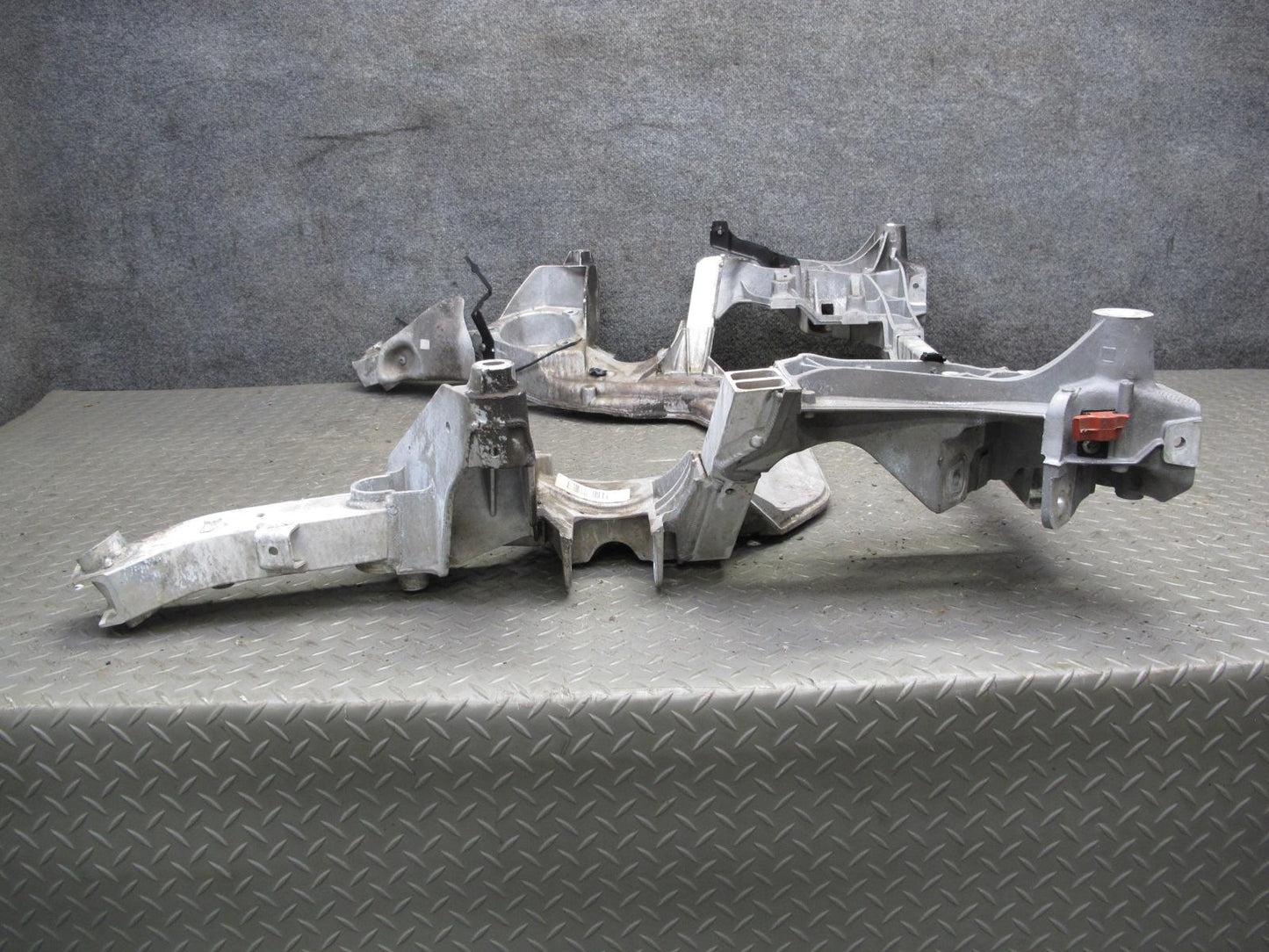 11-16 BMW F07 F10 550XI AWD Front Subframe Crossmember Cradle 103K 6799321 OEM