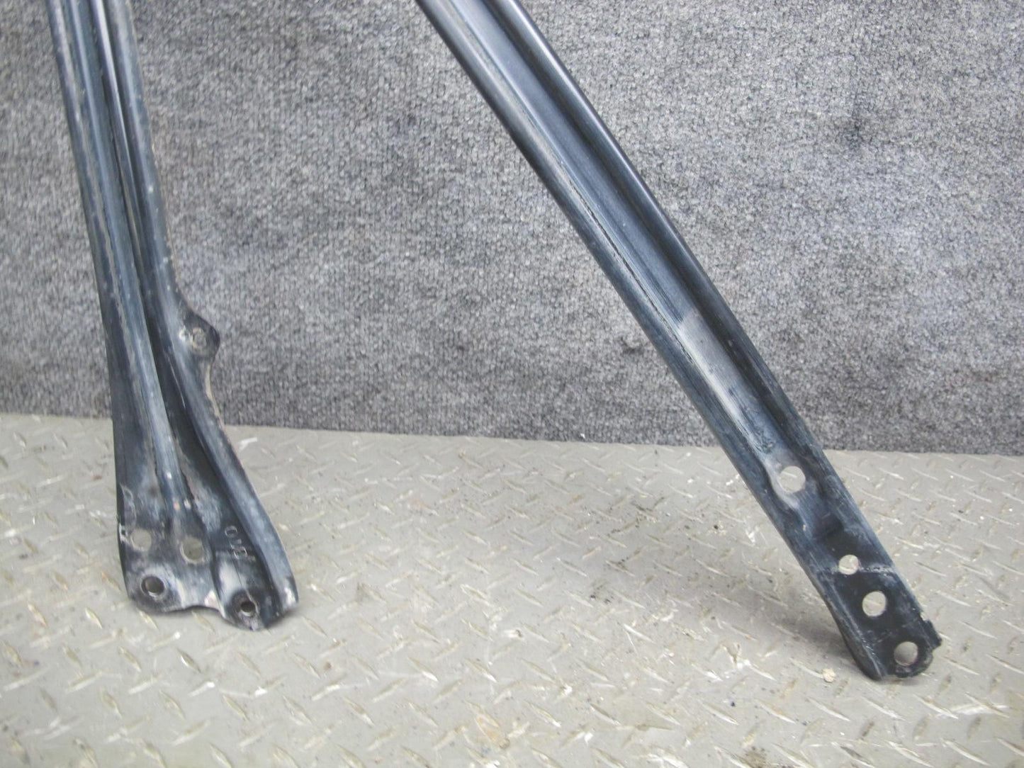 10-15 Lexus IS350 IS250 Convert Rear Left & Right Body Support Bracket Set OEM