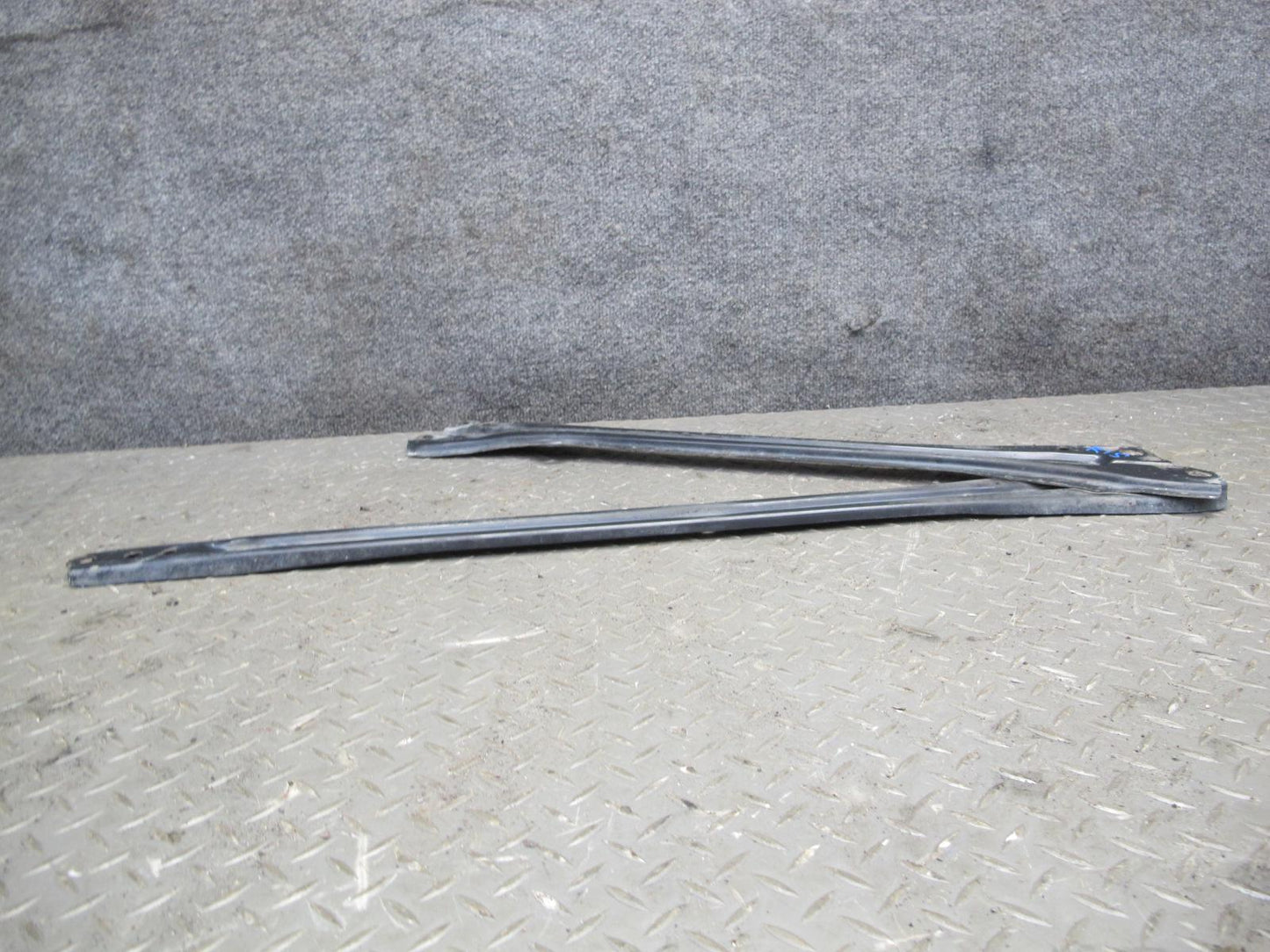 10-15 Lexus IS350 IS250 Convert Rear Left & Right Body Support Bracket Set OEM