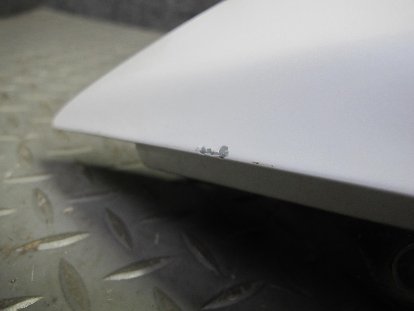 95-97 Toyota Celsior Lexus LS400 Front Right Fender Shell Panel Cover White OEM